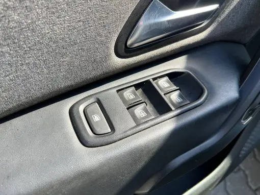 RENAULT DUSTER  INTENSE 1.6 16V AUTOMATICO 2022 - Image 17