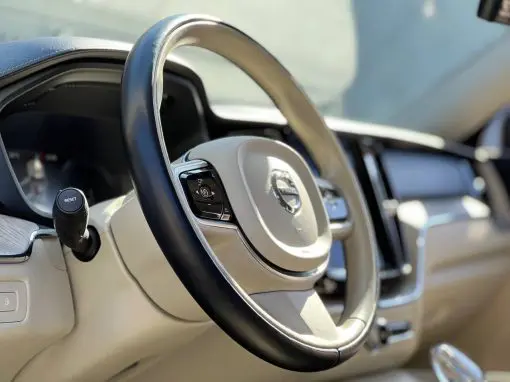 VOLVO XC60 T8 HÍBRIDO INSCRIPTION 2.0 5P AUTOMÁTICO 2020 - Imagem 11