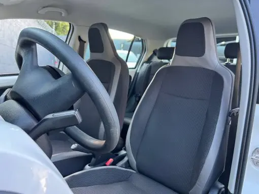 VOLKSWAGEN UP FLEX MANUAL 2015 - Imagem 6