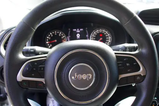 JEEP RENEGADE SPORT 1.8 4X2 FLEX 16V AUTOMATICO 2017 - Imagem 15