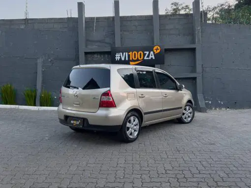 NISSAN LIVINA SL 1.8 16V AUTOMÁTICO FLEX 2010 - Imagem 4