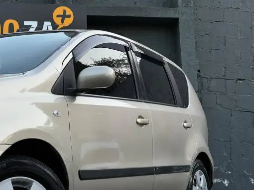 NISSAN LIVINA SL 1.8 16V AUTOMÁTICO FLEX 2010 - Imagem 9