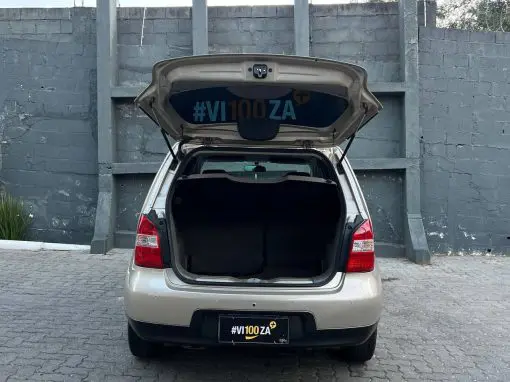 NISSAN LIVINA SL 1.8 16V AUTOMÁTICO FLEX 2010 - Imagem 16