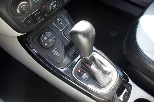 JEEP COMPASS 2.0 TDI LIMITED 4x4 AUTOMÁTICO 2021 - Imagem 13