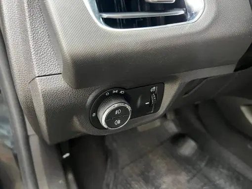 CHEVROLET ONIX 1.4 LTZ SPE/4 AUTOMÁTICO 2018 - Imagem 12