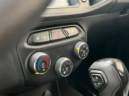 CHEVROLET ONIX 1.4 LTZ SPE/4 AUTOMÁTICO 2018 - Imagem 13