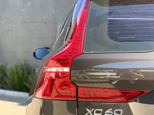 VOLVO XC60 T-8 HÍBRIDO INSCRIPTION 2.0 5P - Imagem 19