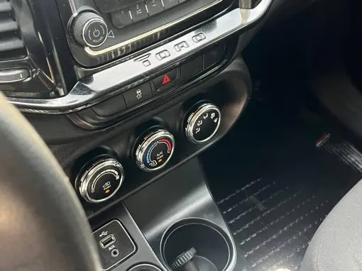 FIAT TORO FREEDOM1.8 AT6 4x2 FLEX 2017 - Imagem 13