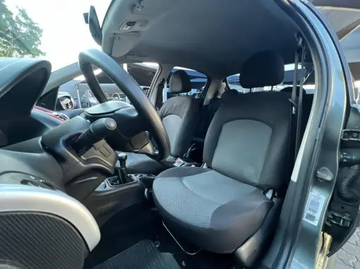 PEUGEOUT 207 HATCH XR 1.4 8V FLEX 2012 - Imagem 7