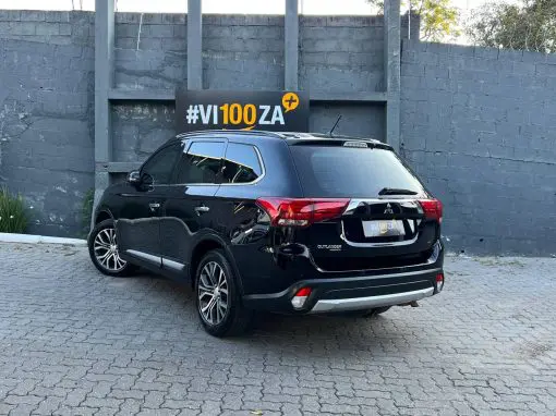 MITSUBISHI OUTLANDER 2.2 165CV DIESEL AUTOMÁTICO 2016 - Imagem 7