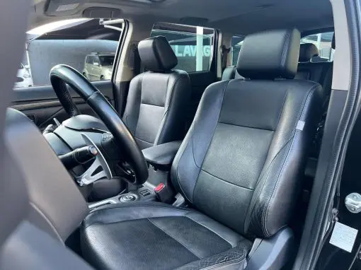 MITSUBISHI OUTLANDER 2.2 165CV DIESEL AUTOMÁTICO 2016 - Imagem 8
