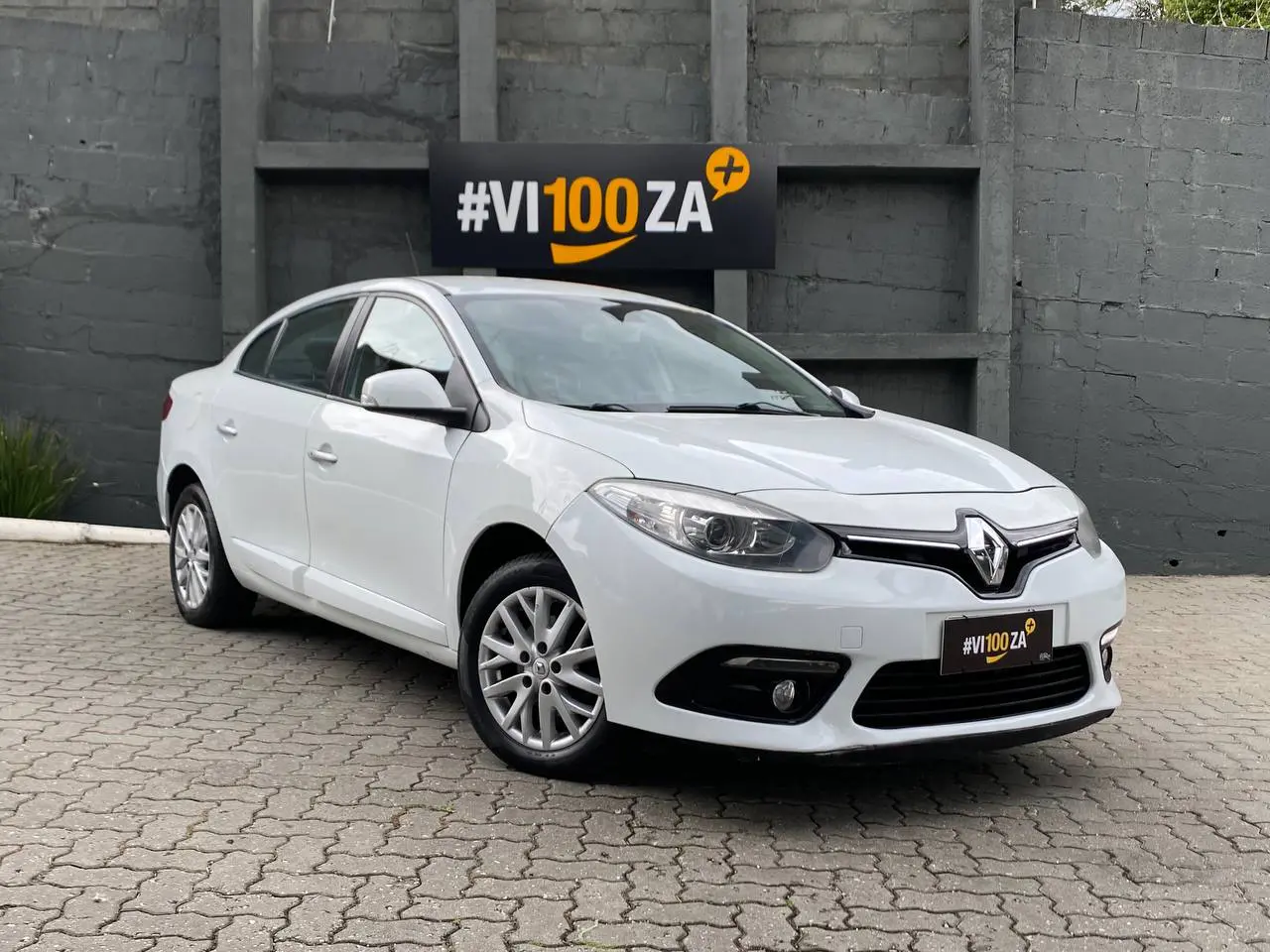 RENAULT FLUENCE DYNAMIQUE 2.0 16V AUTOMÁTICO FLEX 2016