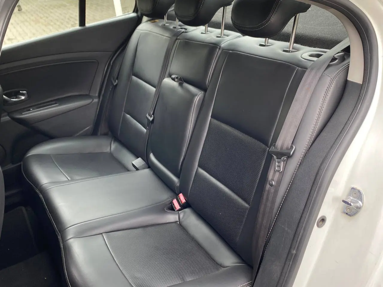 RENAULT FLUENCE DYNAMIQUE 2.0 16V AUTOMÁTICO FLEX 2016 - Imagem 8