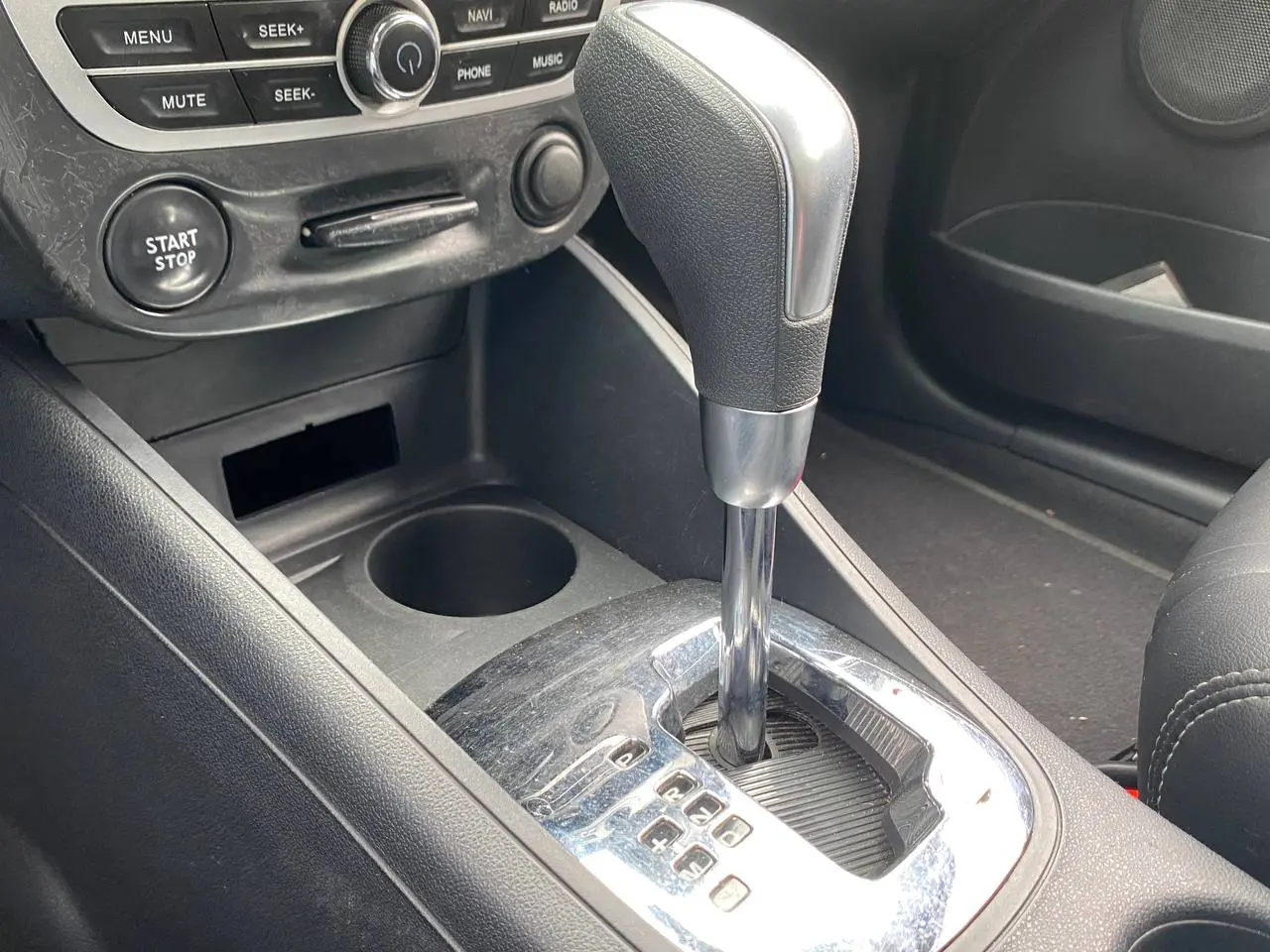 RENAULT FLUENCE DYNAMIQUE 2.0 16V AUTOMÁTICO FLEX 2016 - Imagem 15