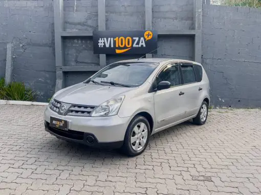 NISSAN LIVINA S 1.8 16V FLEX AUTOMÁTICO 2010 - Imagem 3