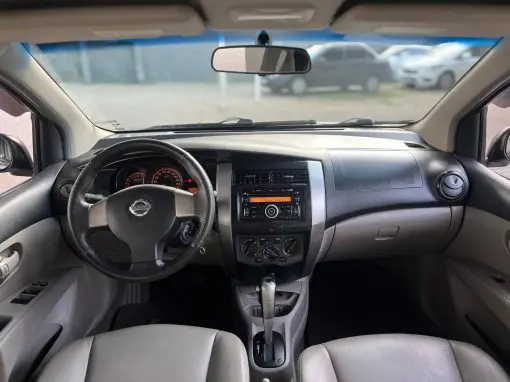NISSAN LIVINA S 1.8 16V FLEX AUTOMÁTICO 2010 - Imagem 9