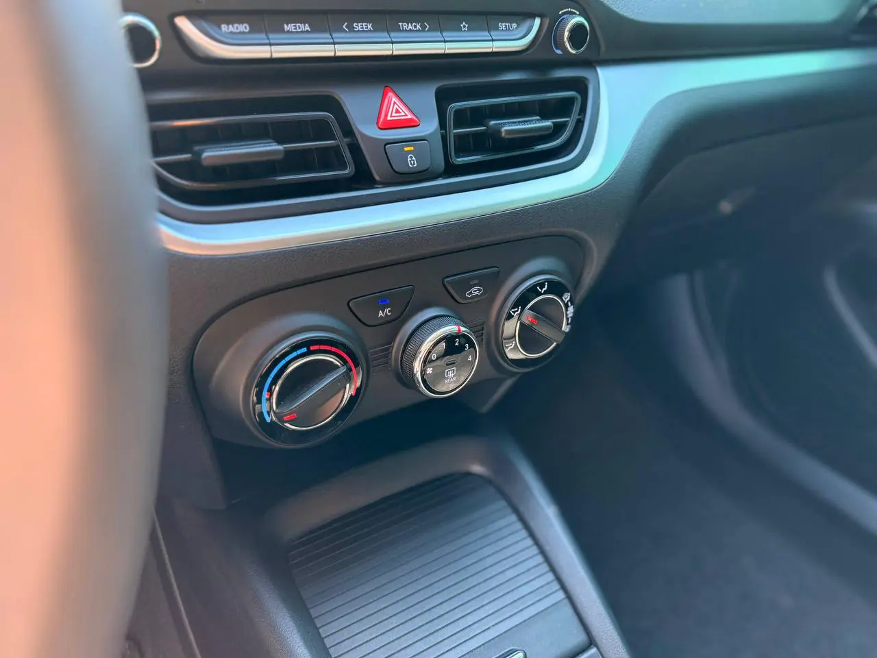 HYUNDAI HB20 1.0 VISION FLEX MANUAL 2020 - Imagem 13