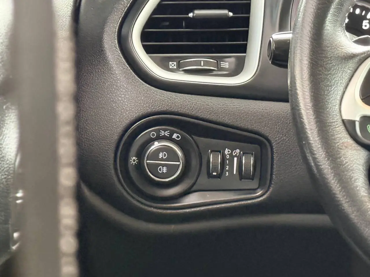 JEEP RENEGADE SPORT 1.8 AUTOMÁTICO FLEX 2020 - Imagem 13