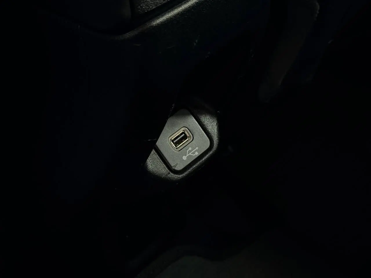 JEEP RENEGADE SPORT 1.8 AUTOMÁTICO FLEX 2020 - Imagem 15