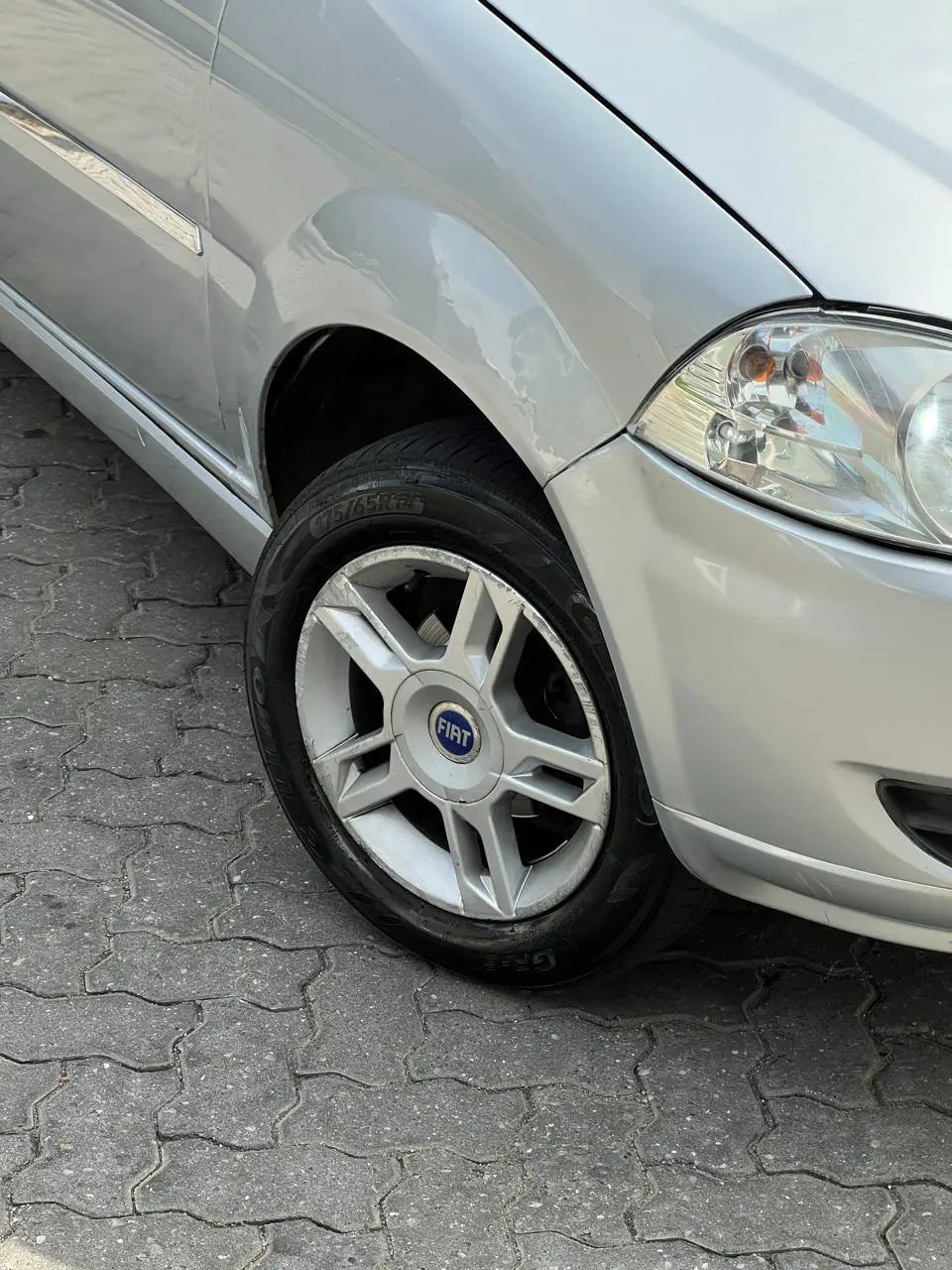 FIAT SIENA EL 1.0 FLEX 8V 2011 - Imagem 3